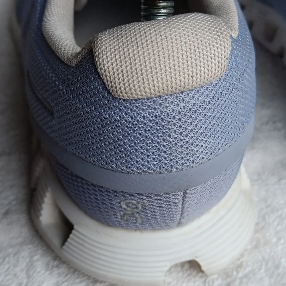 NWOT On Running Nimbus Cloud 5 - Picture 8 of 16